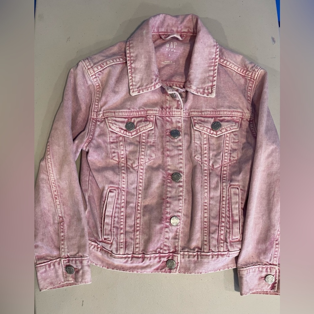 Gap kids pink jean / denim jacket size s